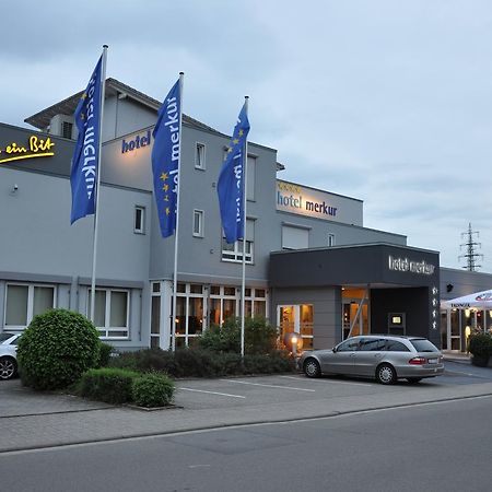 Hotel Merkur Landstuhl Bagian luar foto