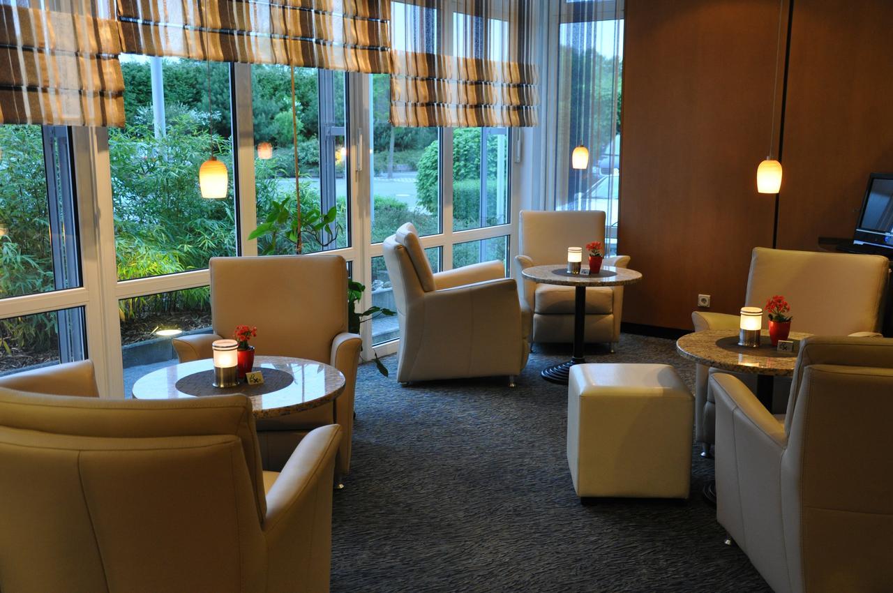 Hotel Merkur Landstuhl Bagian luar foto